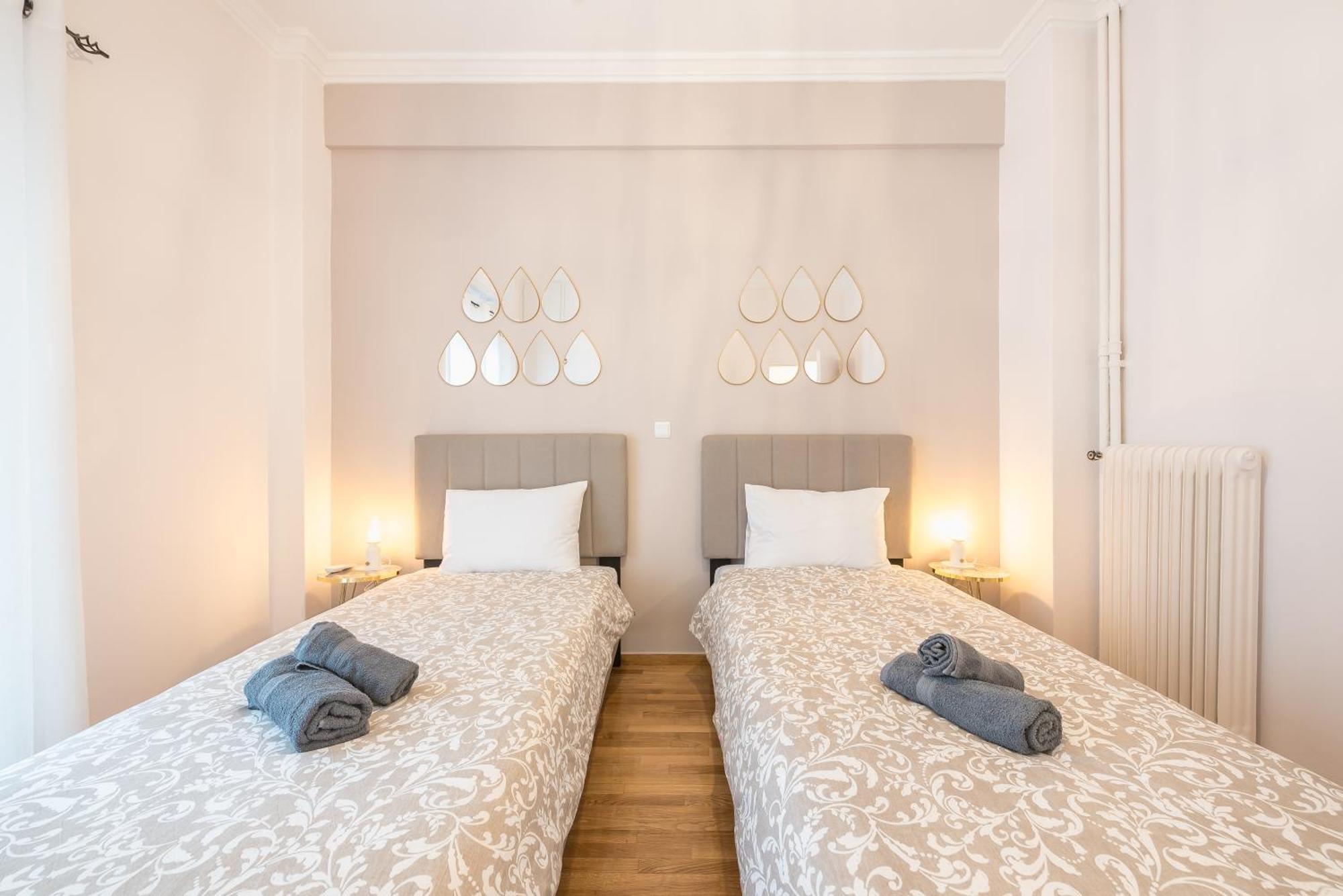 Golden Comfort By Greece Apartments アテネ エクステリア 写真